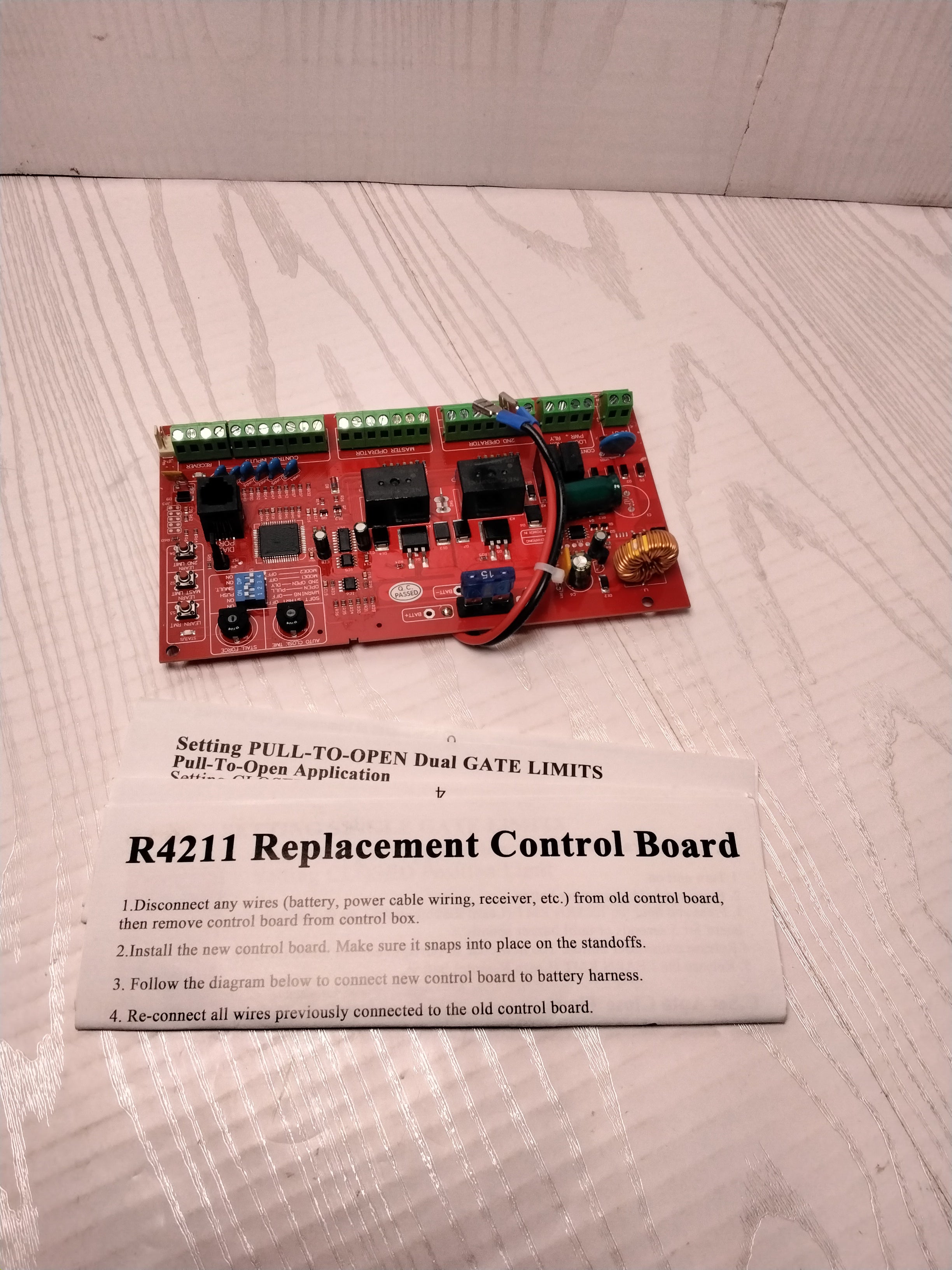 *FOR PARTS* Mighty Mule Replacement Control Board for Gate Opener (R4211), Red (7869894525166)